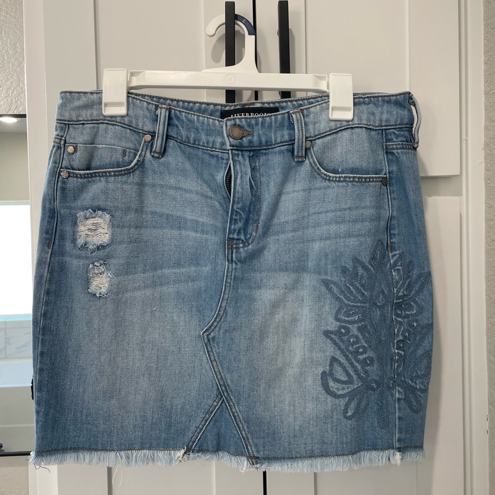 Denim skirt